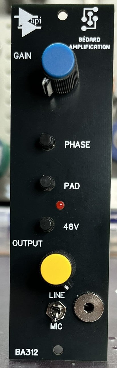API 312 microphone preamp